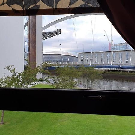 Riverview Apartment Glasgow Buitenkant foto